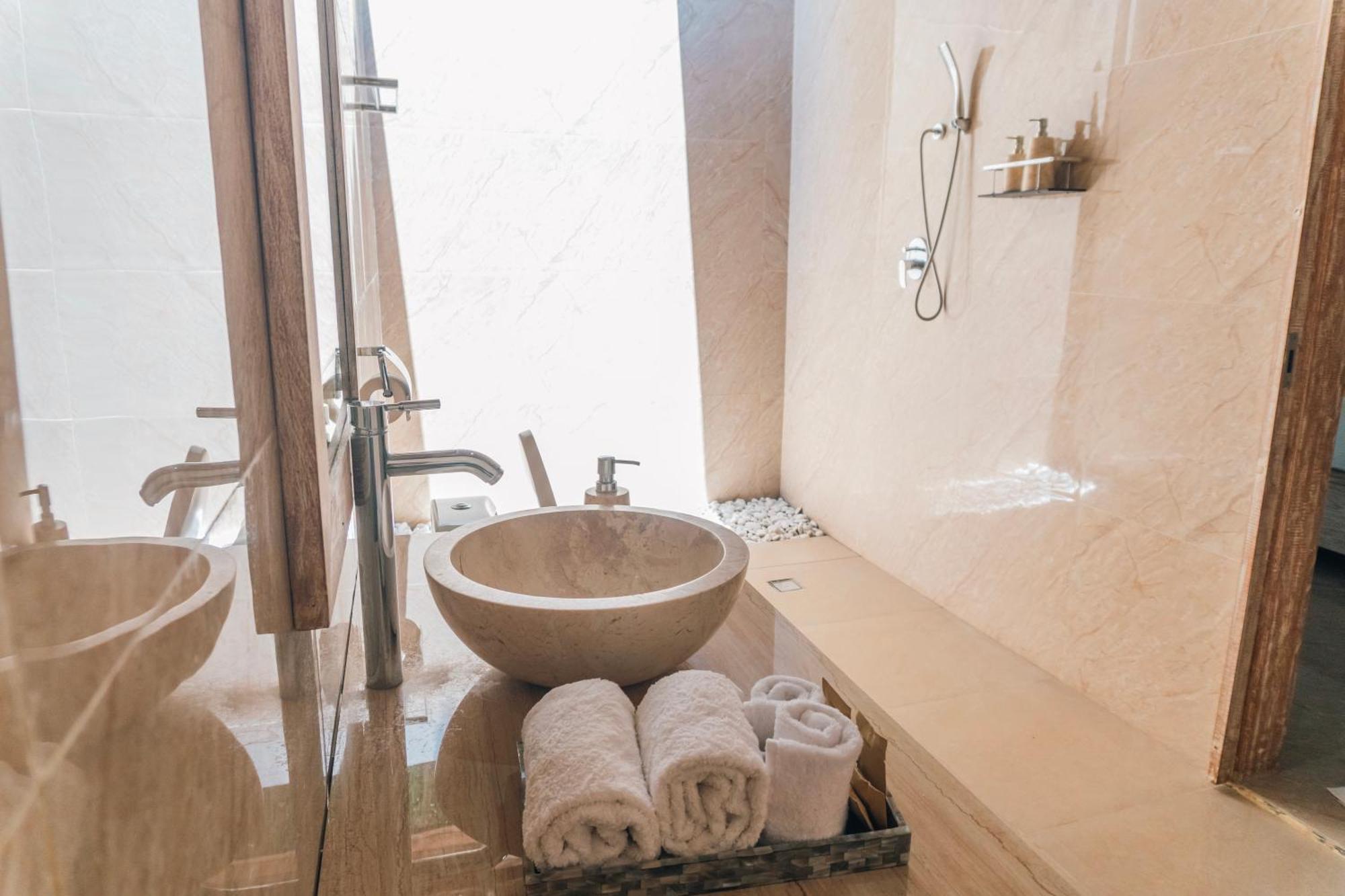 Caspla Resort By Loccal Collection Batununggul ภายนอก รูปภาพ